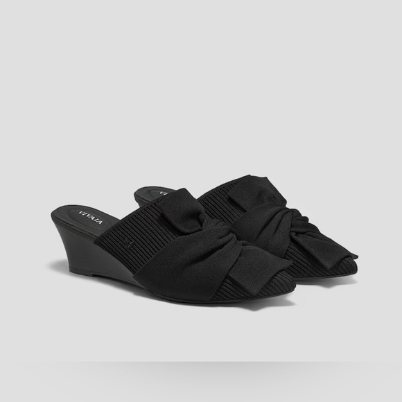 Vivaia Yaffa Wedge Black Knit Pointed Toe Comfort Mule size 37 (6.5) - Picture 1 of 11